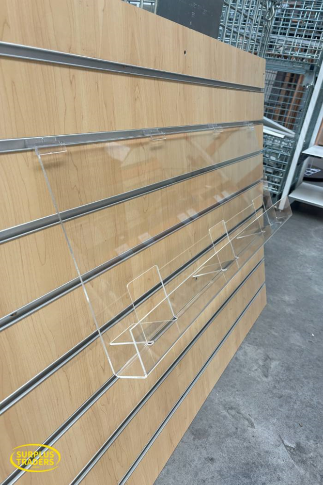 Slatwall Acrylic Slanted Disp