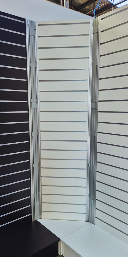 Slatwall Free Standing Corner