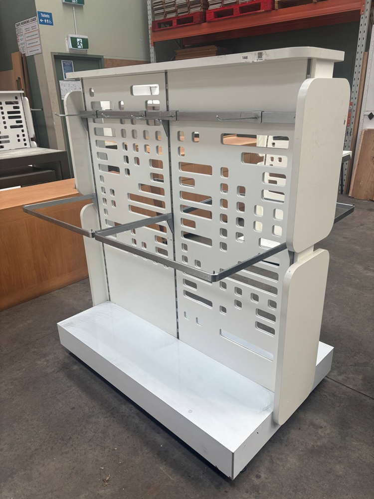 M&P Decorative Double Sided G