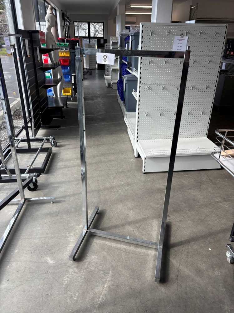 Chrome Single Rail Clothing R