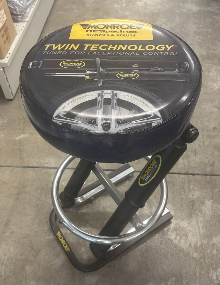 Monroe Suspension Stool - Use