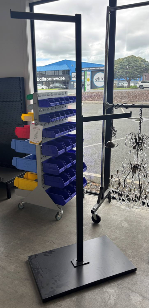 Black 2 Way Clothing Rail - U