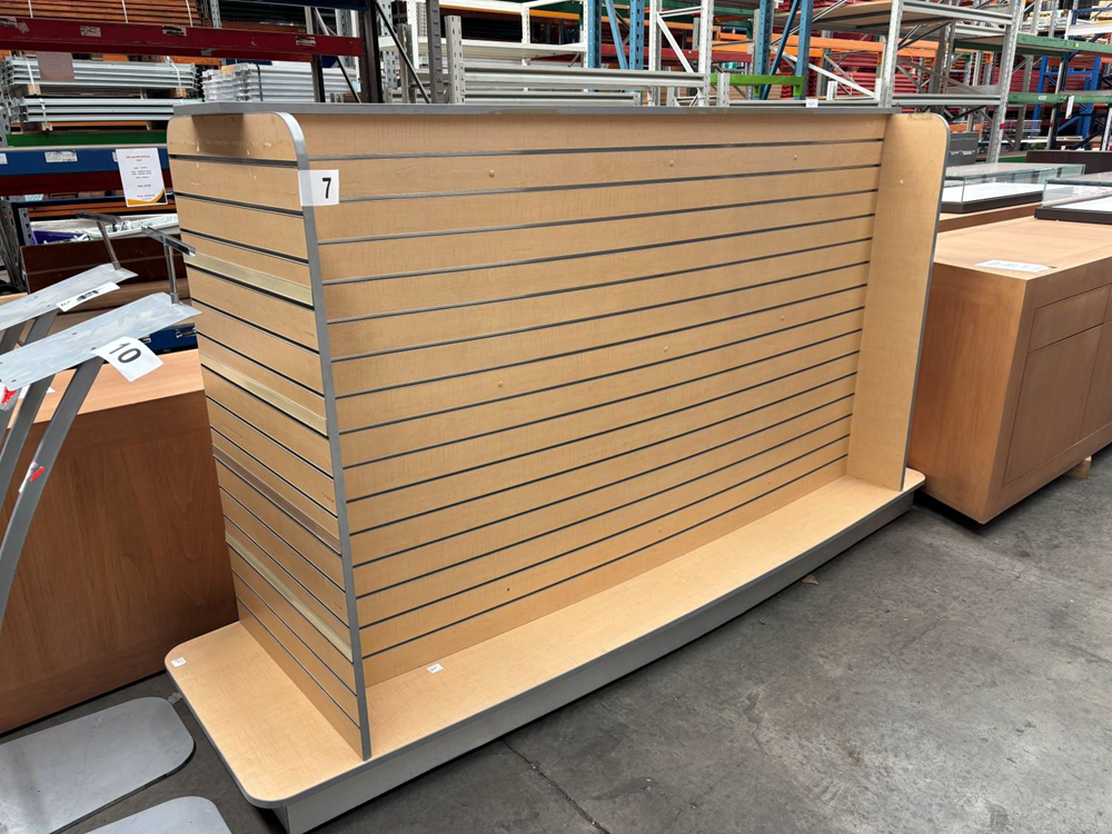 Mobile Wooden Slatwall Gondol