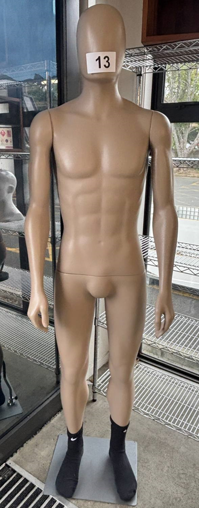 Male Mannequin on Stand - Use