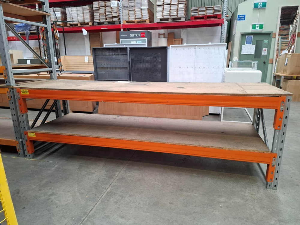 Workbench 940H x 2950W x 850D