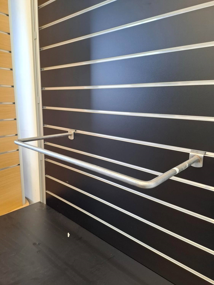 610mm Slatwall Side Hang - Us