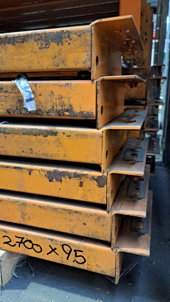 32 x Dexion Box Beams - Used