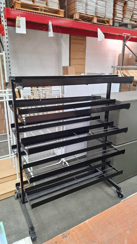  Metal Retail Shelf On Castor